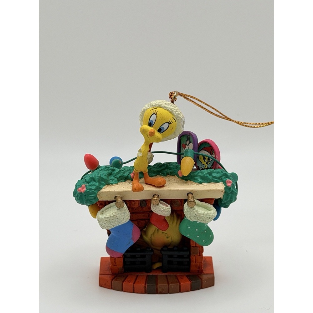 VTG Warner Bros Tweety Bird Ornament 3in Yellow 1996 Vintage Fireplace Christmas